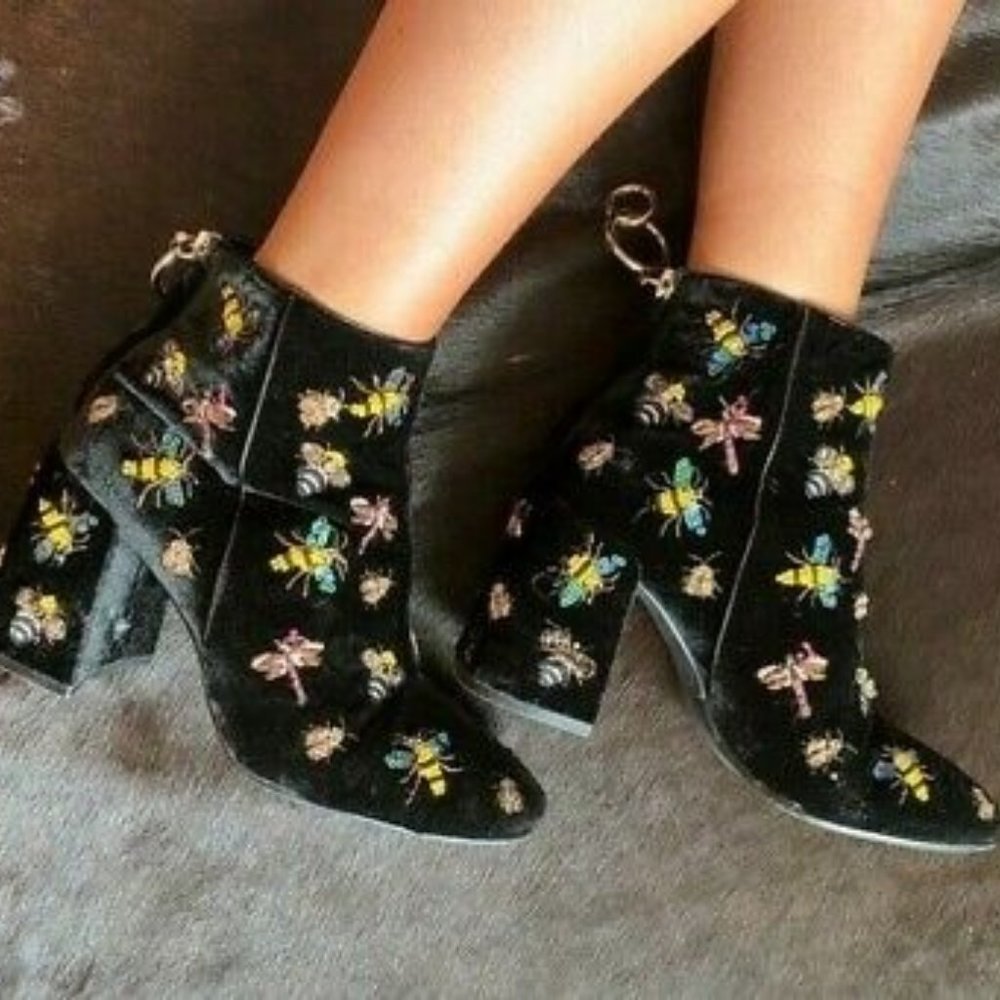 Zara Embellished Bug Black Velvet Ankle Booties 36 6